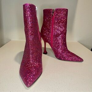 Marc Fisher Stolla Fuchsia Glitter Heeled Boots in size 8